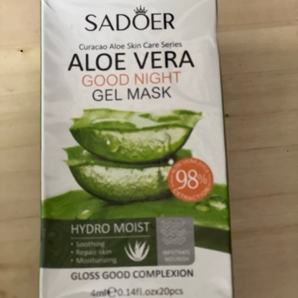 Sadoer Aloe Vera Good Night Gel Mask - Picture 4 of 6